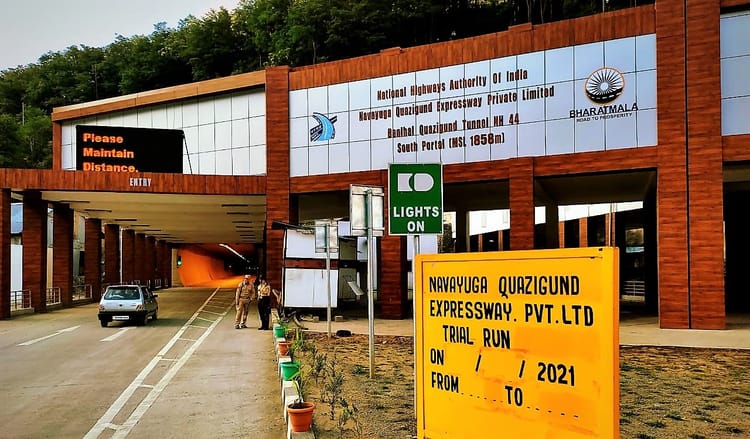 NHAI, Reliance Jio Sign MoU for Highway Safety Alert System