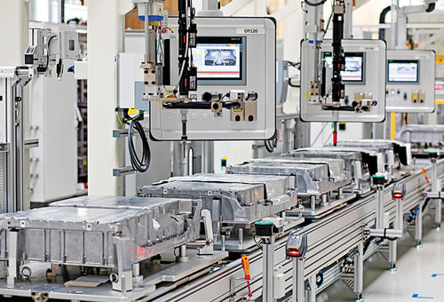 Packing light: Lightweighting car batteries