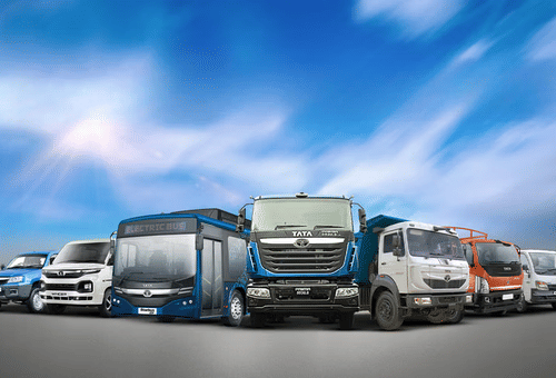 Tata Motors Commercial Vehicles Reports ₹1,021 Crore Loss in Q2 FY26 on Investment Impairment